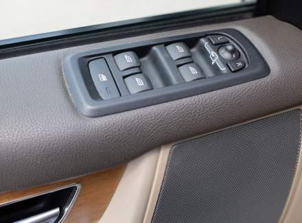 Land Rover - Discovery