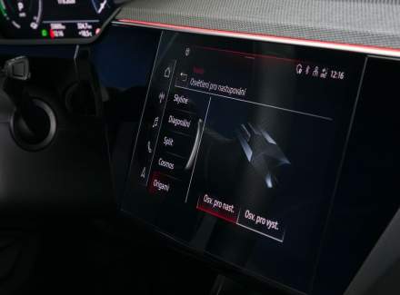 Audi - E-tron
