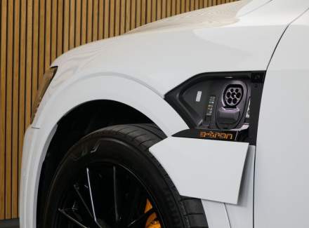 Audi - E-tron