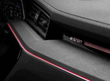 Audi - E-tron