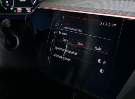 Audi - E-tron