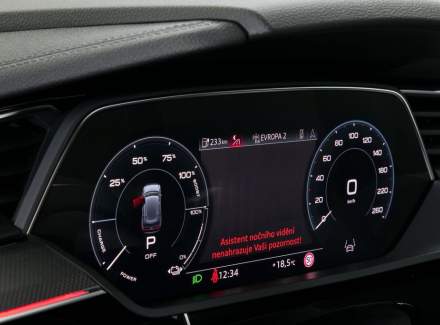 Audi - E-tron