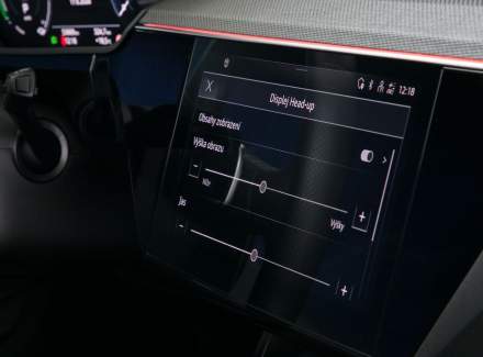 Audi - E-tron