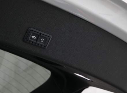 Audi - E-tron