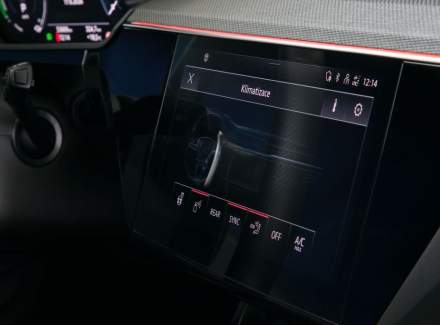 Audi - E-tron