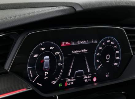 Audi - E-tron