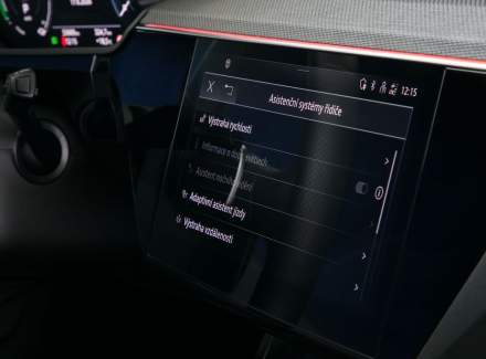 Audi - E-tron