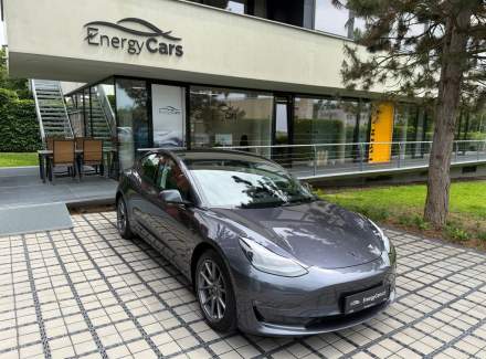 Tesla - Model 3