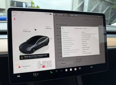 Tesla - Model 3