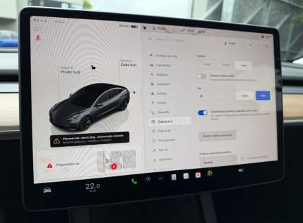 Tesla - Model 3