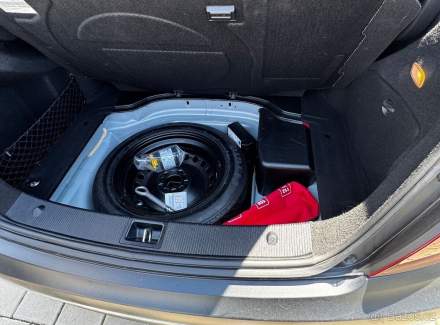 Mercedes-Benz - C-class
