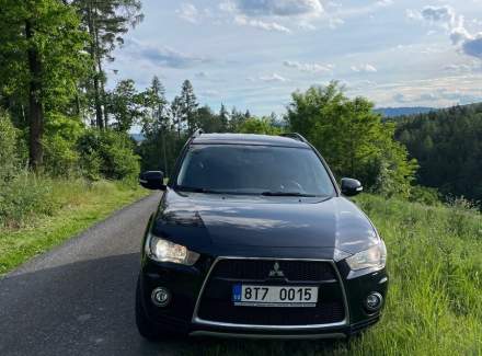 Mitsubishi - Outlander