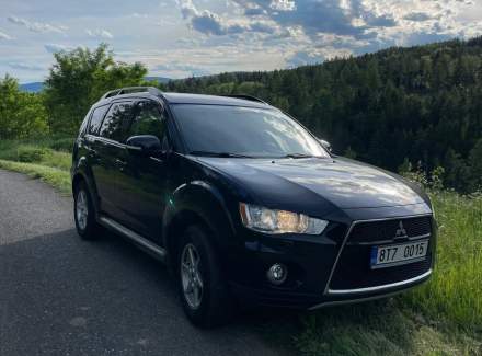 Mitsubishi - Outlander