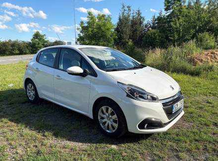 Peugeot - 208
