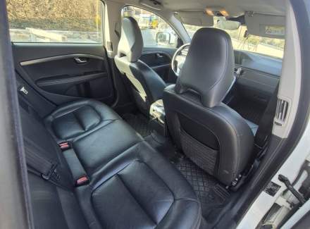 Volvo - XC70