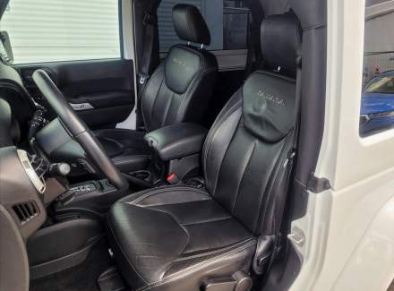 Jeep - Wrangler