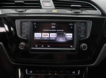 Volkswagen - Touran