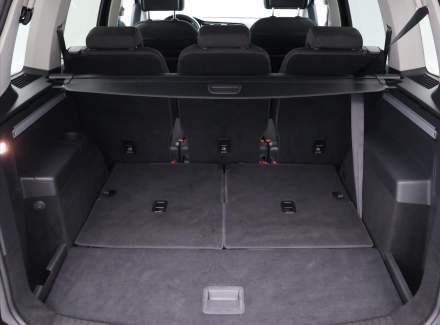 Volkswagen - Touran