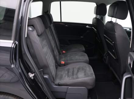 Volkswagen - Touran