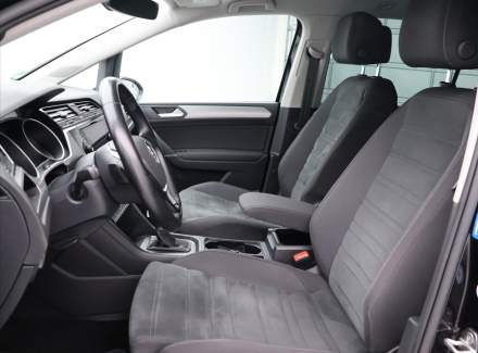 Volkswagen - Touran