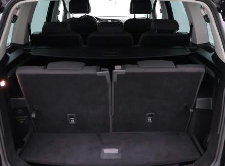 Volkswagen - Touran
