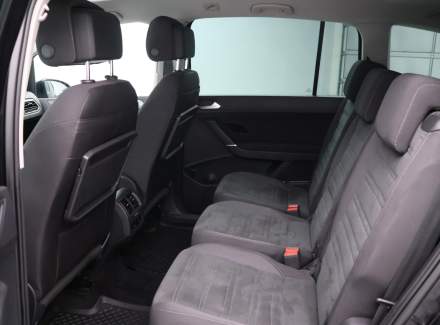 Volkswagen - Touran