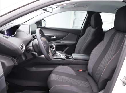Peugeot - 3008