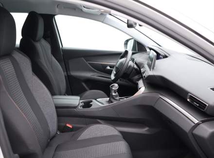Peugeot - 3008