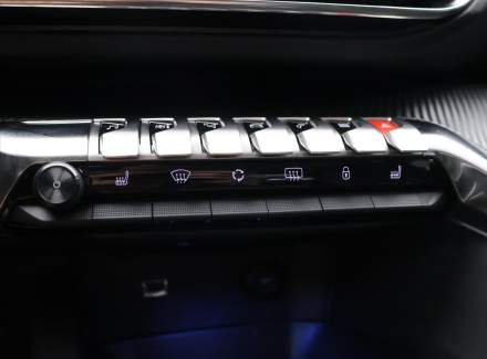 Peugeot - 3008