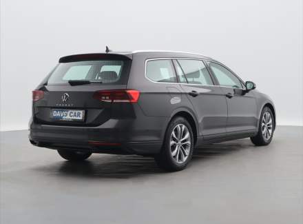 Volkswagen - Passat