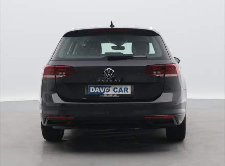 Volkswagen - Passat