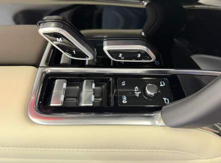 Land Rover - Range Rover