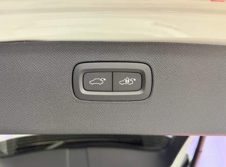 Volvo - XC90