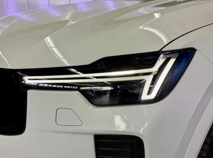 Volvo - XC90