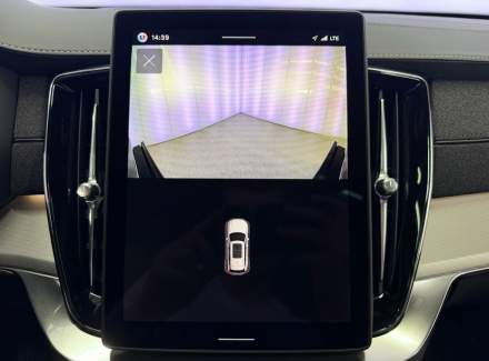 Volvo - XC90