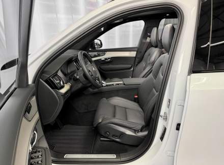 Volvo - XC90