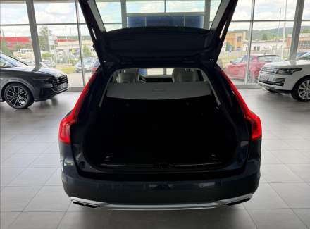 Volvo - V90