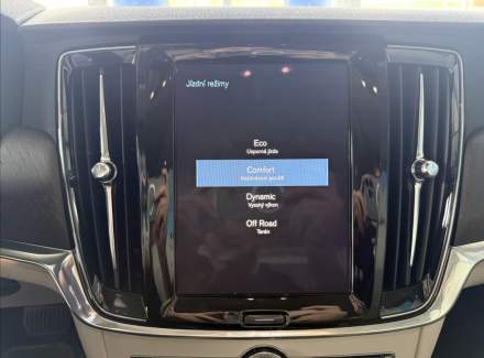 Volvo - V90