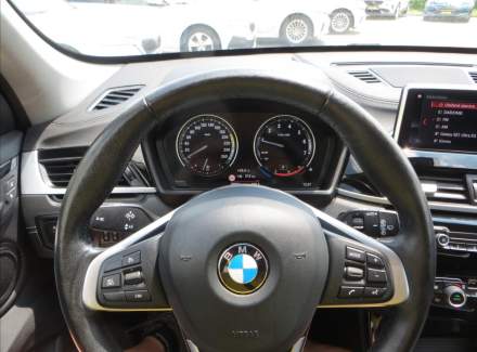 BMW - X1