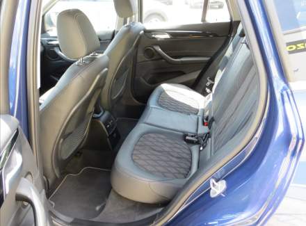 BMW - X1