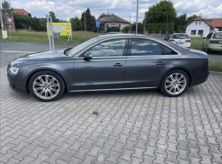 Audi - A8