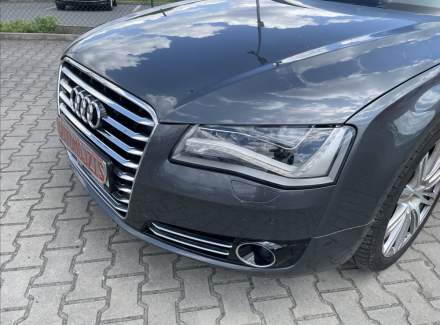 Audi - A8