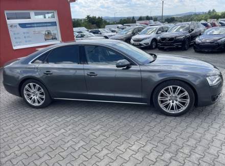 Audi - A8