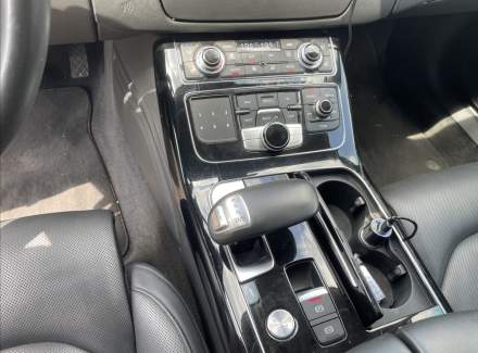 Audi - A8