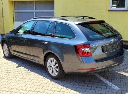 Škoda - Octavia