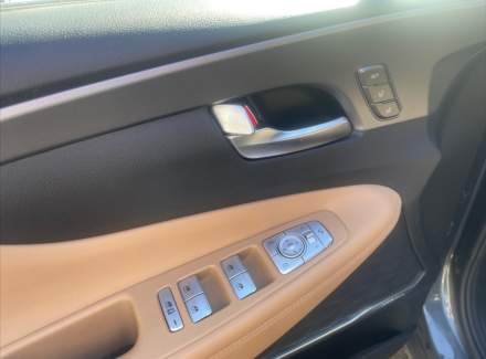 Hyundai - Santa FE
