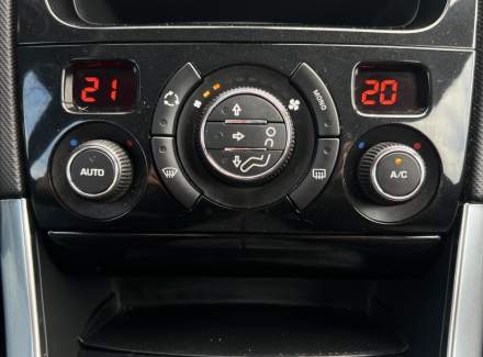 Peugeot - 308
