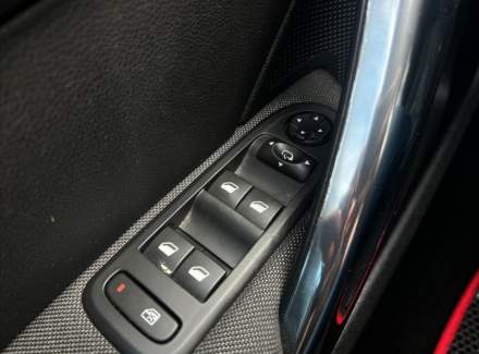 Peugeot - 308