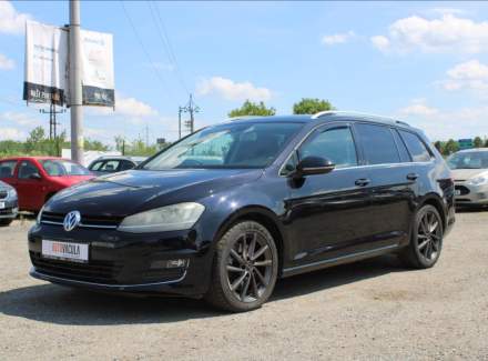 Volkswagen - Golf