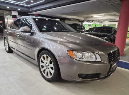 Volvo - S80